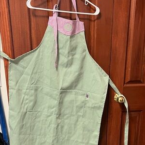 Suzanne Summers Green and Pink Apron with Pocket